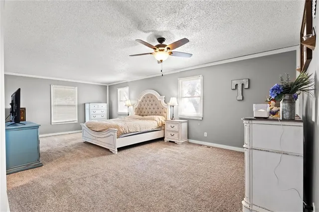 $435,000 | 225 Megan Lane, Ottawa, KS 66067