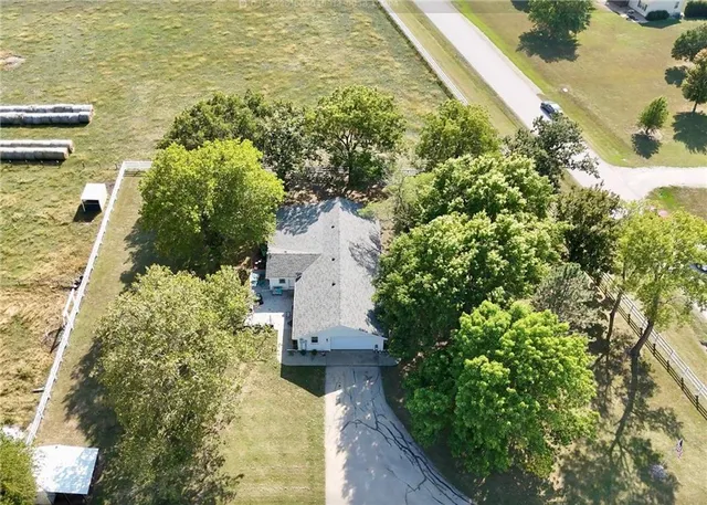 $435,000 | 225 Megan Lane, Ottawa, KS 66067