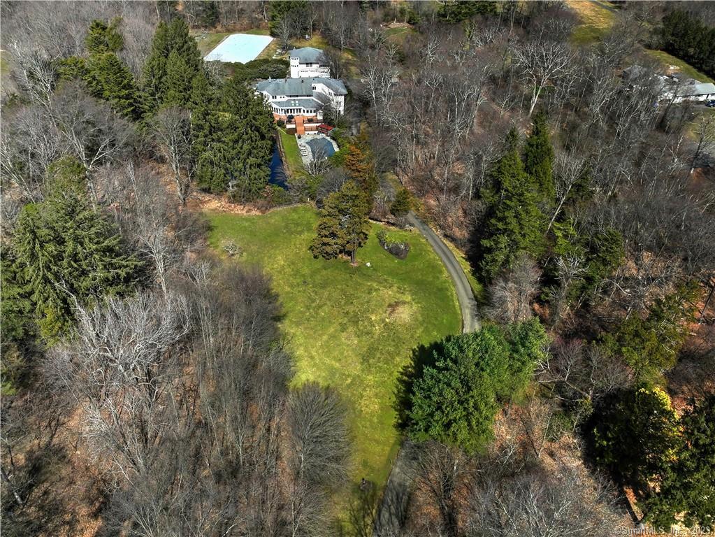 Secluded 8 acre setting
