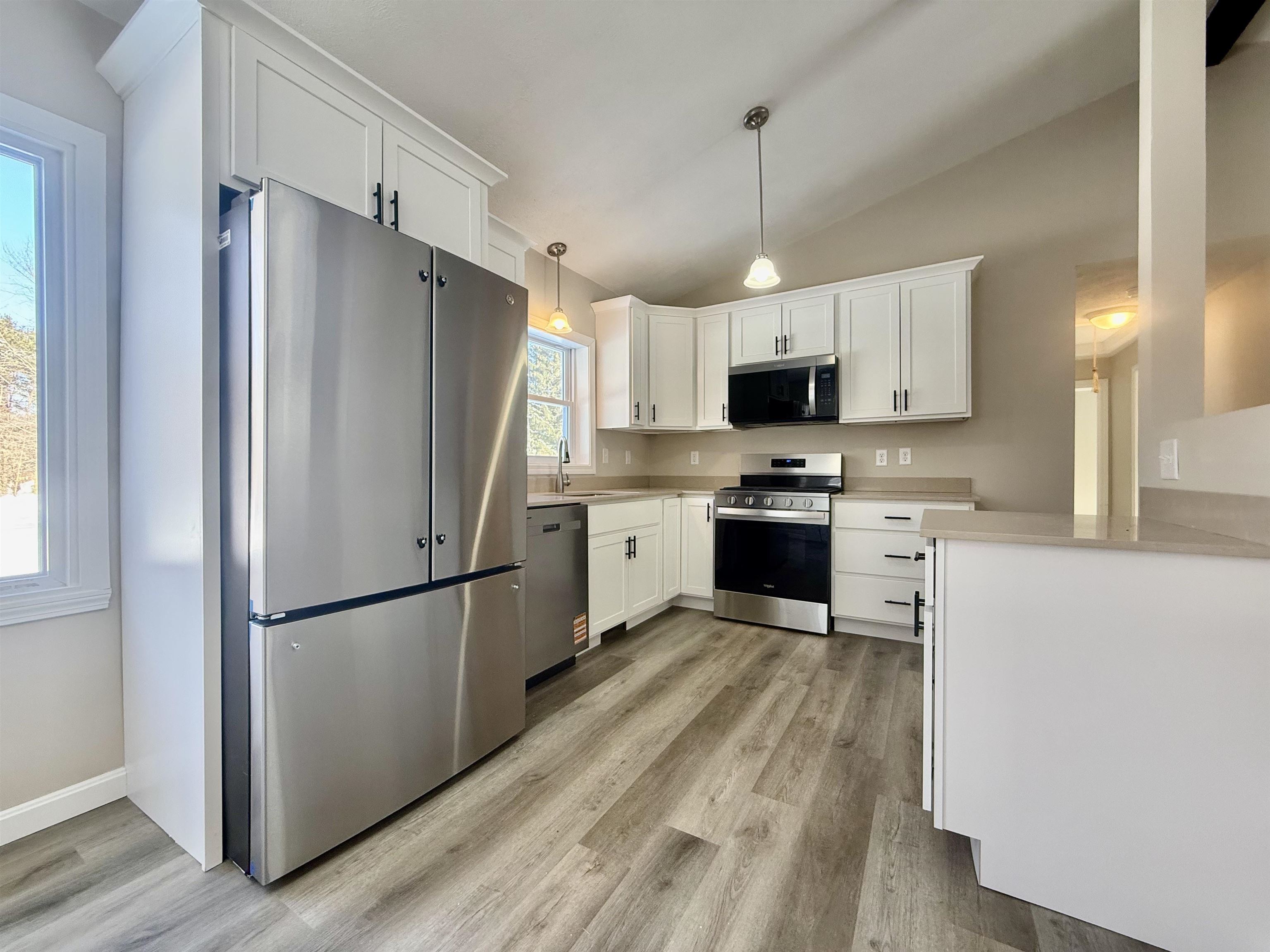 5 Dwyer Street Merrimack, NH 03054 - Photo 2 of 49