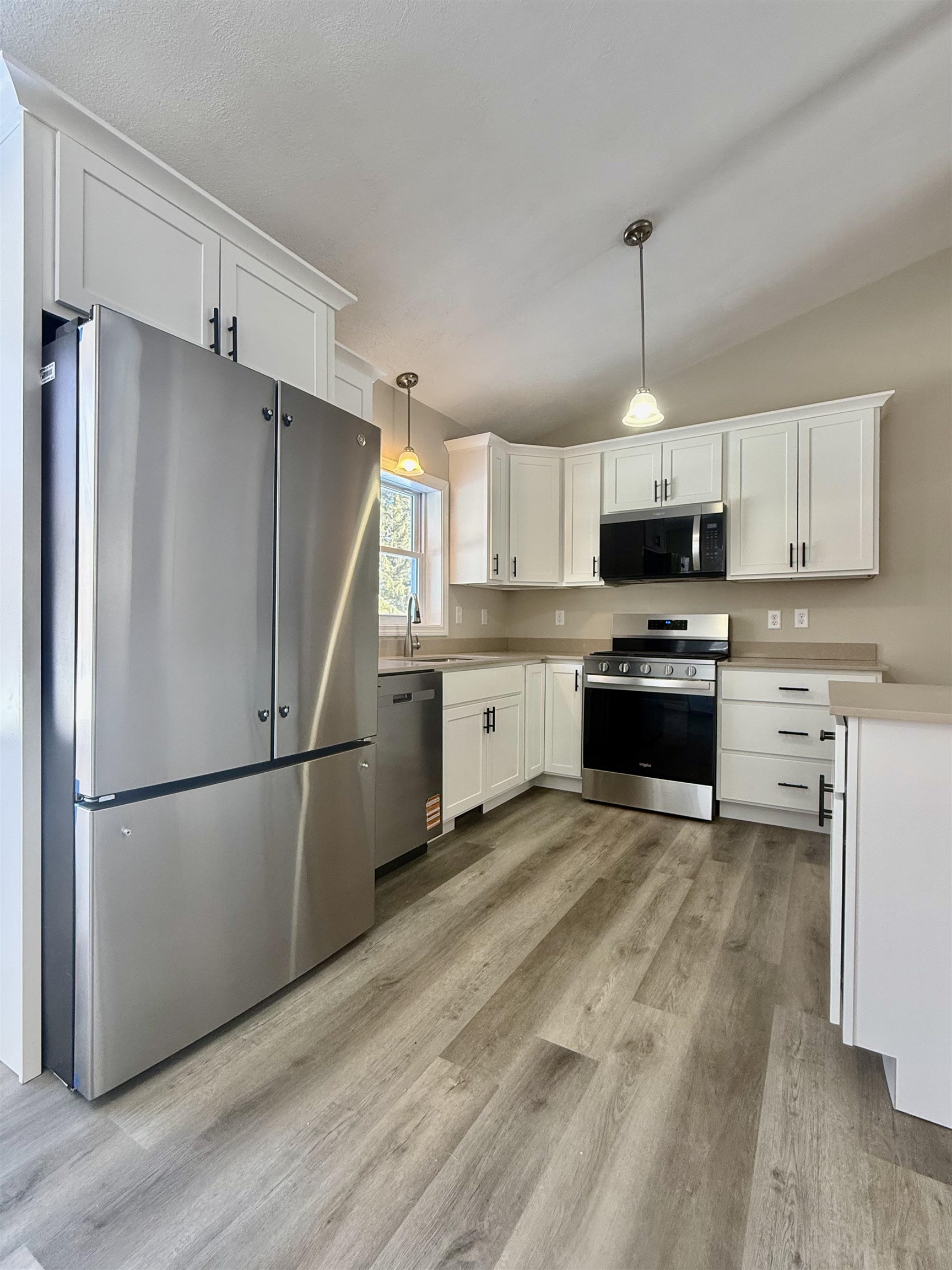 5 Dwyer Street Merrimack, NH 03054 - Photo 3 of 49