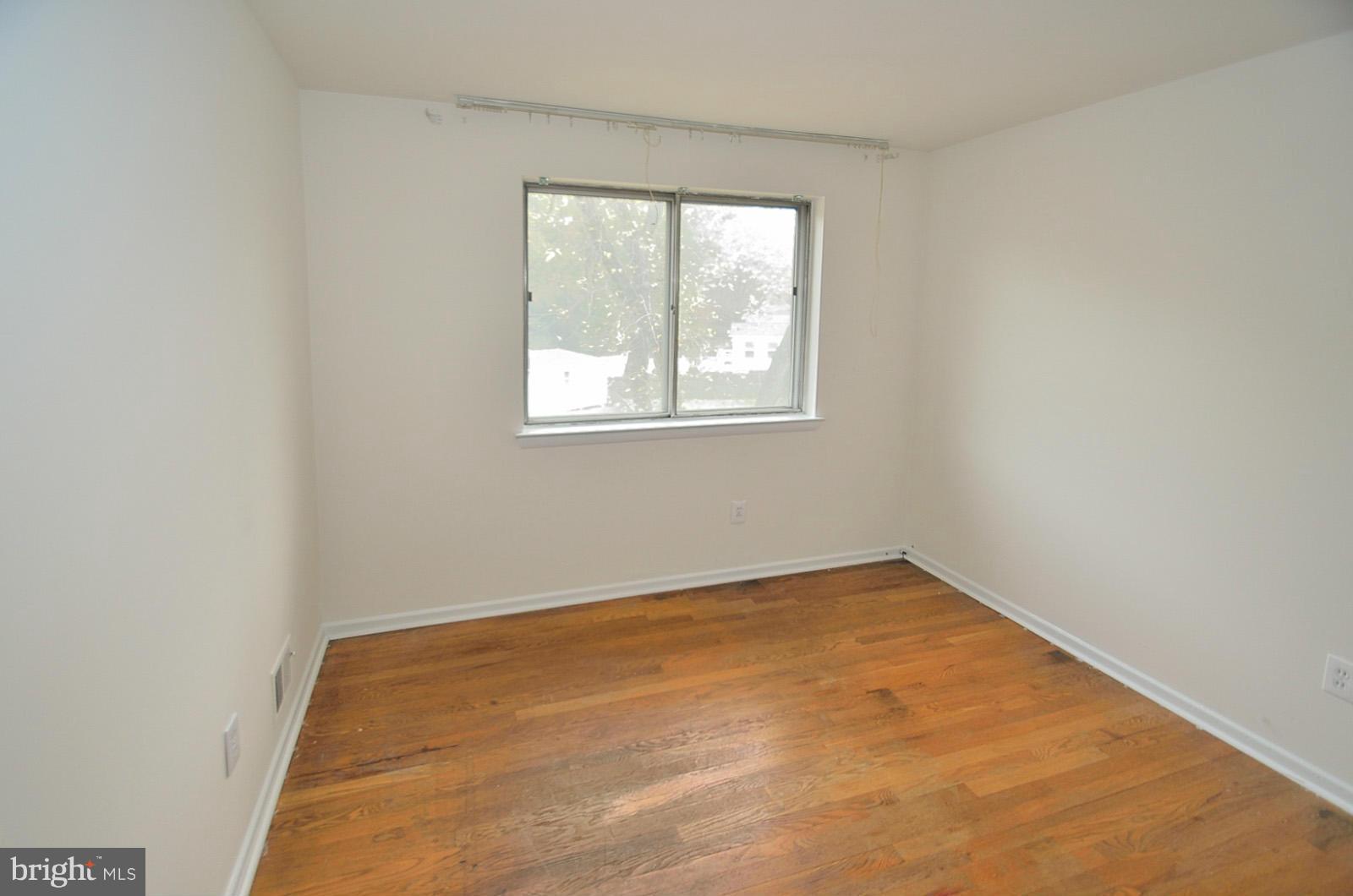 9623 McAlpine Road Silver Spring, MD 20901 - Photo 8 of 16 Bedroom