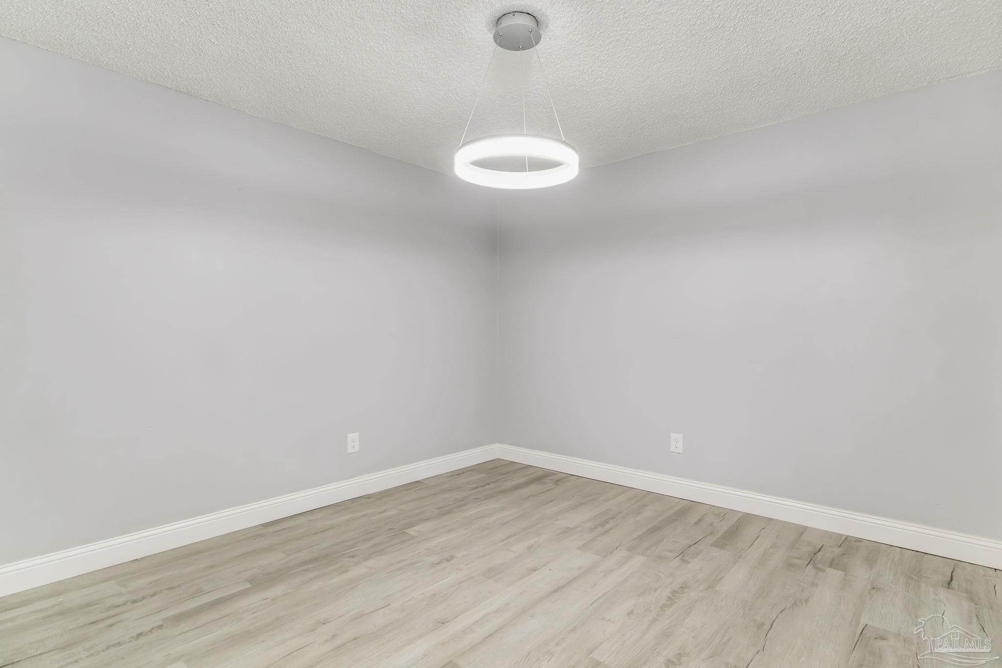 5855 Scotland Road Pensacola, FL 32526 - Photo 11 of 36 Gallery Image 11