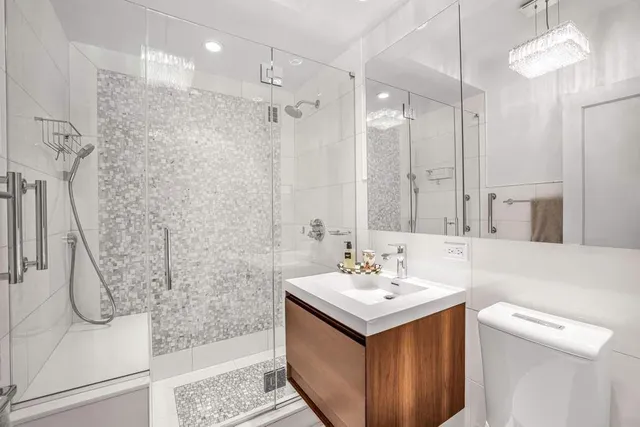 $1,350,000 | 20 Sutton Place South, Unit 7B | Sutton Place