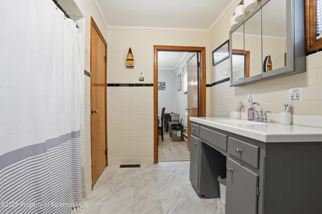 $195,000 | 202 Lidy Road, Dupont, PA 18641