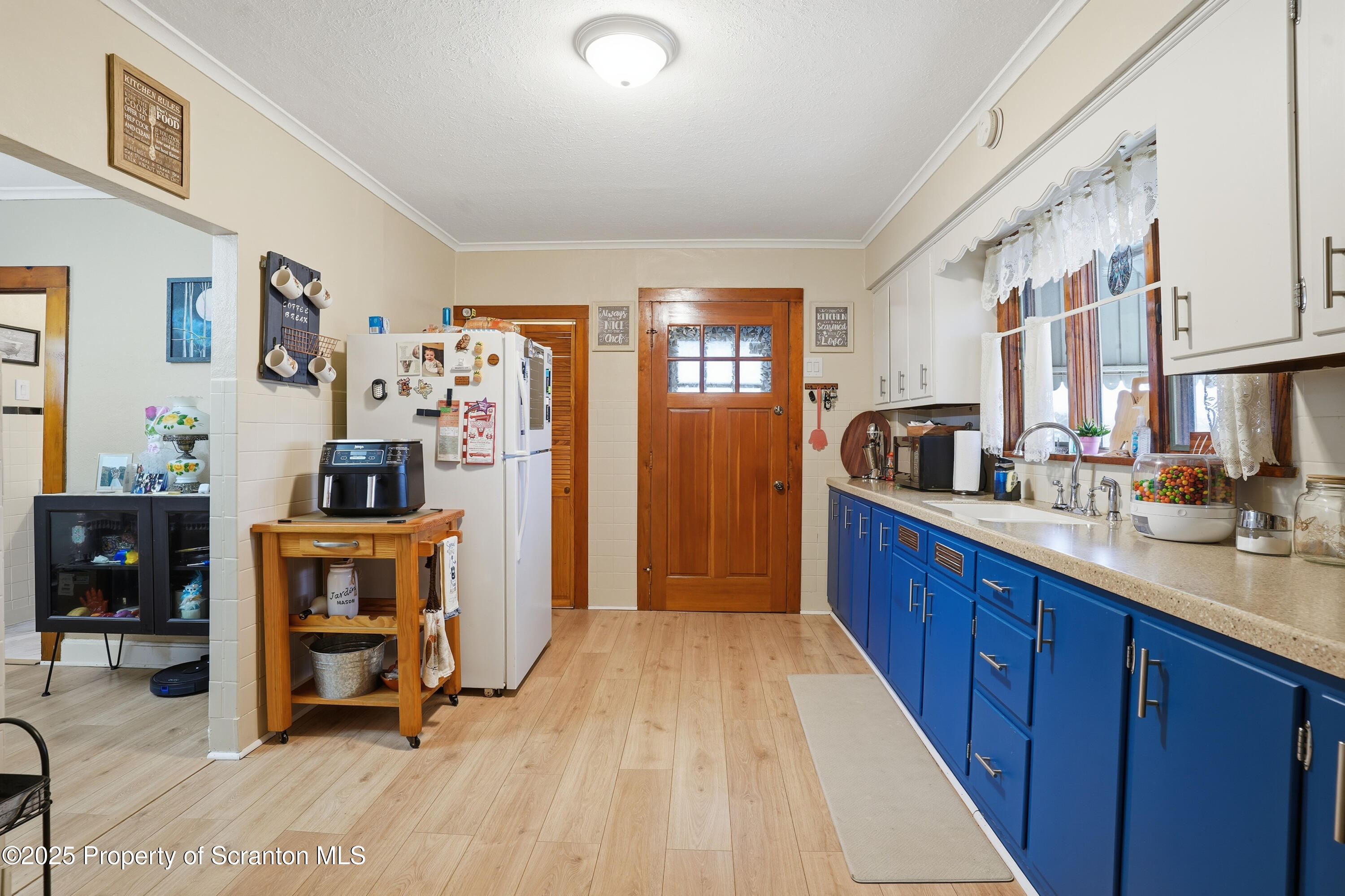 202 Lidy Road Dupont, PA 18641 - Photo 14 of 43 Kitchen