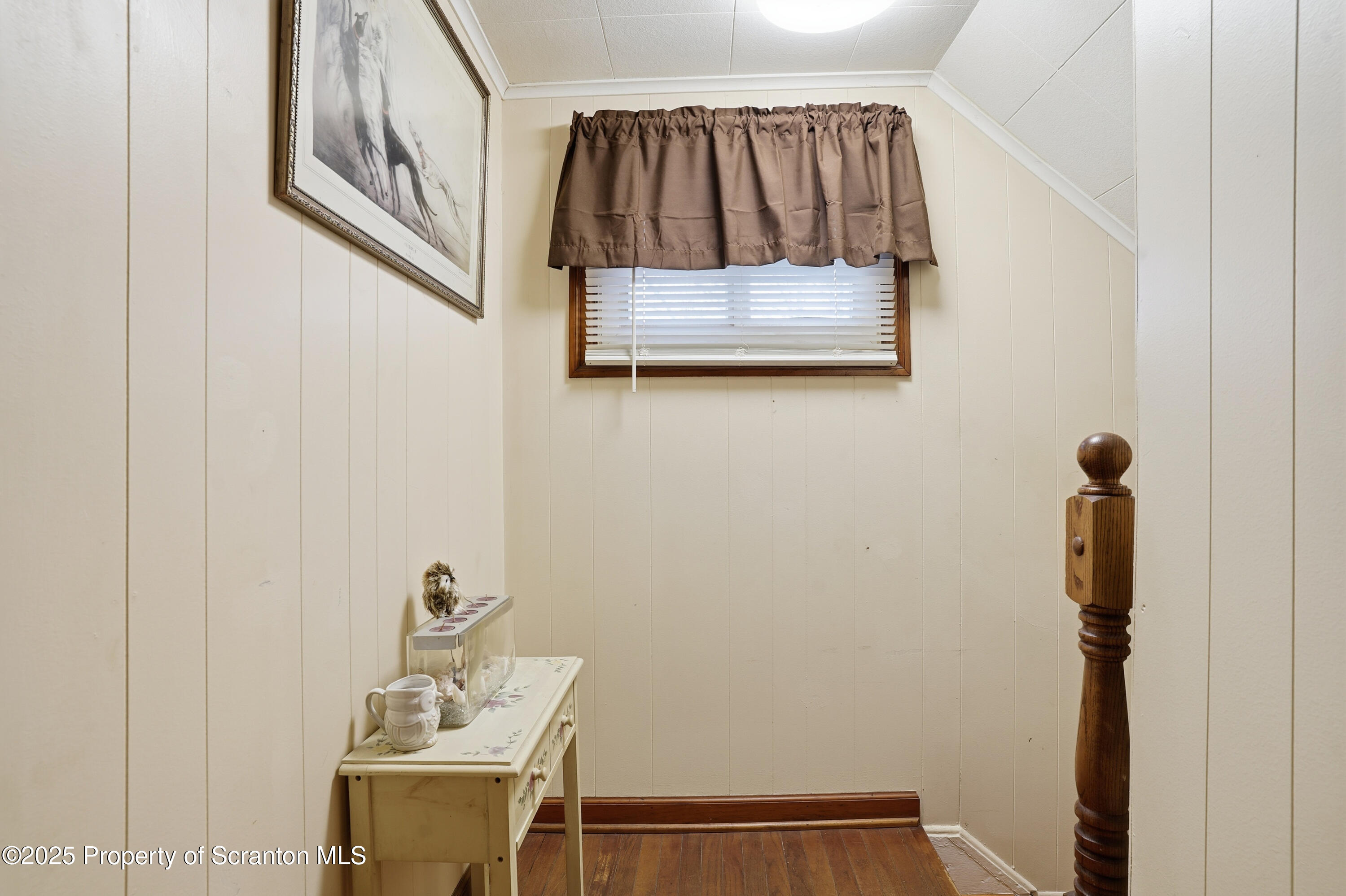 202 Lidy Road Dupont, PA 18641 - Photo 19 of 43 Landing