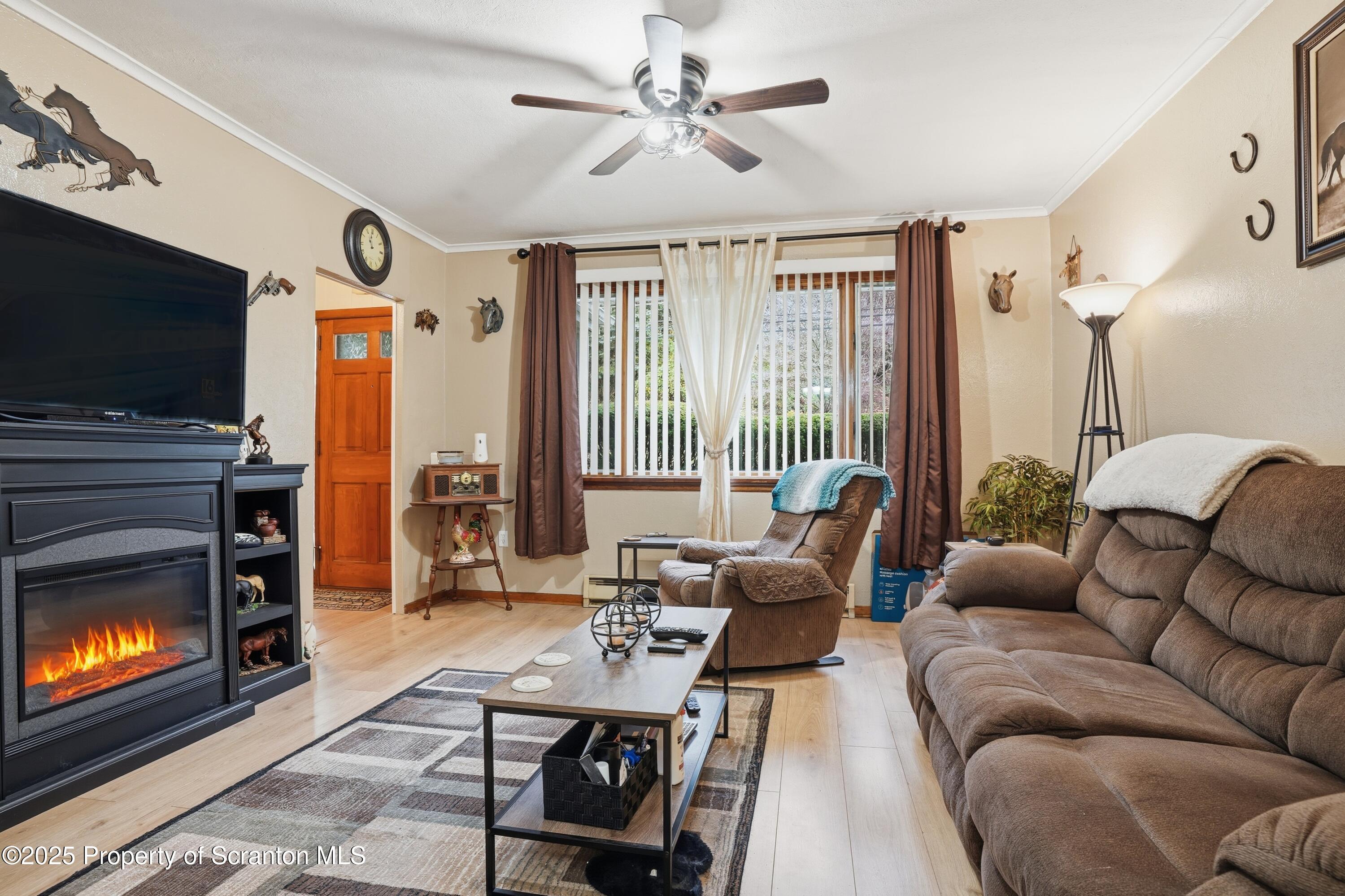 202 Lidy Road Dupont, PA 18641 - Photo 5 of 43 Living Room