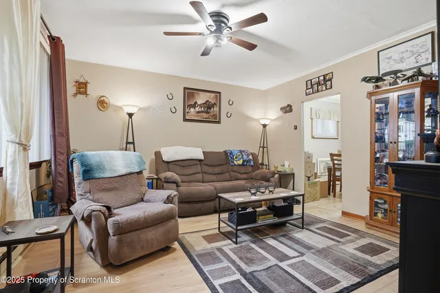 $195,000 | 202 Lidy Road, Dupont, PA 18641