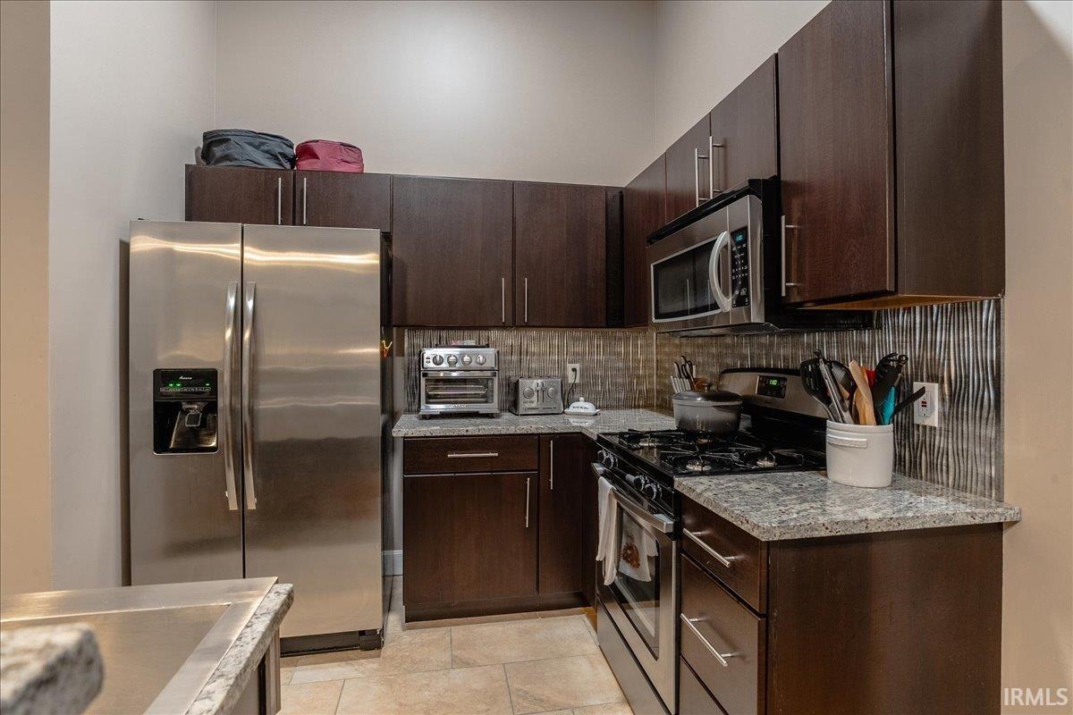 300 Main Street, Unit 1D2 Evansville, IN 47708 - Photo 16 of 24 Gallery Image 16