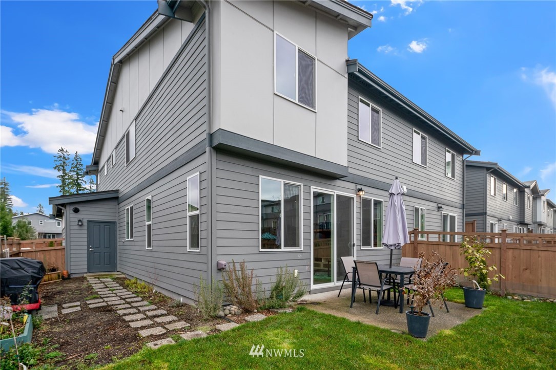 19306 37th Avenue Southeast, Unit D Bothell, WA 98012 - Photo 15 of 36 Gallery Image 15