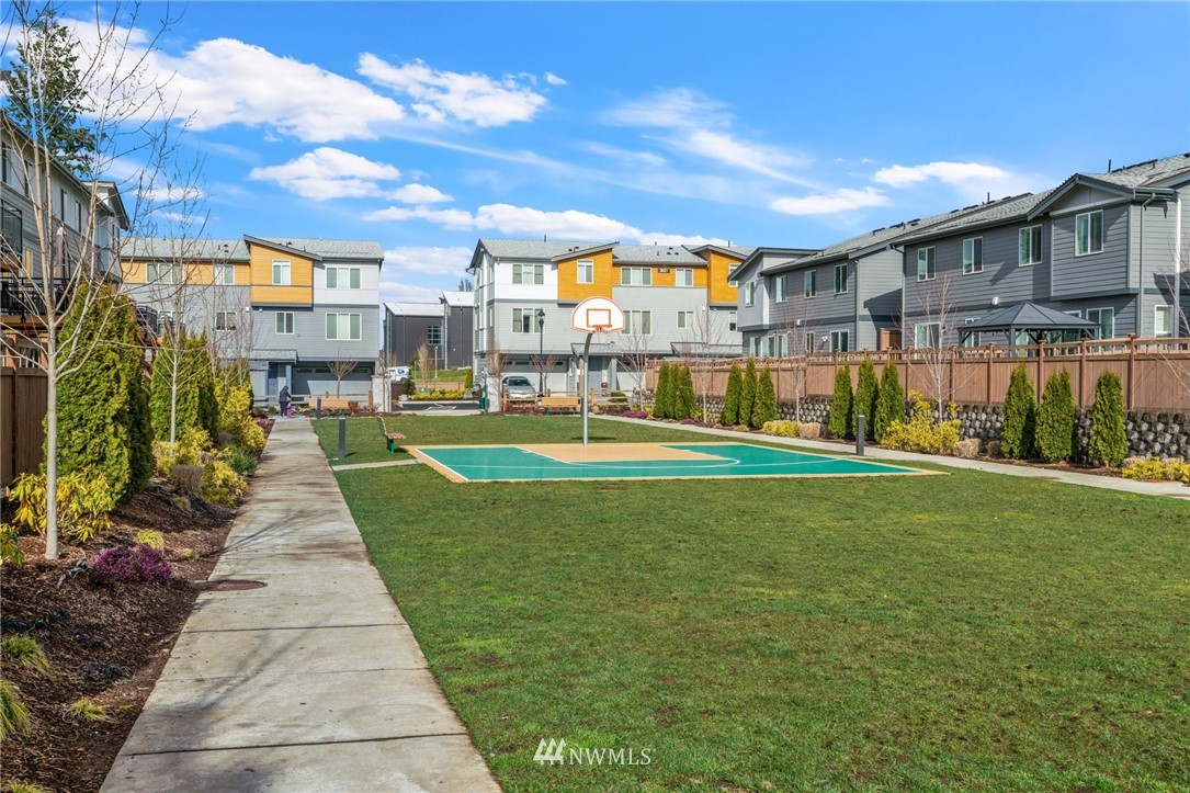 19306 37th Avenue Southeast, Unit D Bothell, WA 98012 - Photo 31 of 36 Gallery Image 31