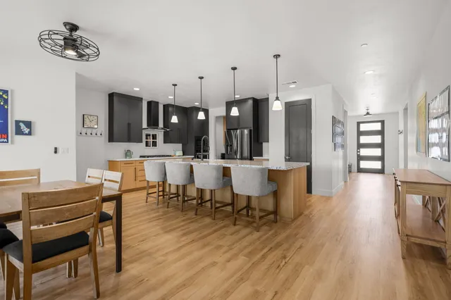 $649,000 | 1363 Spinnaker Drive, Redding, CA 96003