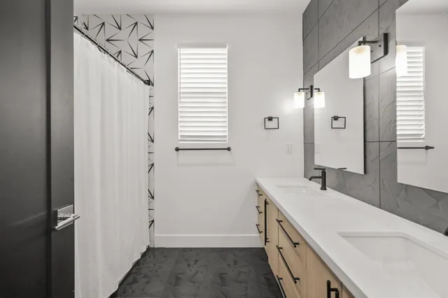 $649,000 | 1363 Spinnaker Drive, Redding, CA 96003