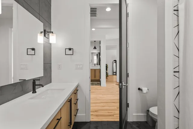 $649,000 | 1363 Spinnaker Drive, Redding, CA 96003