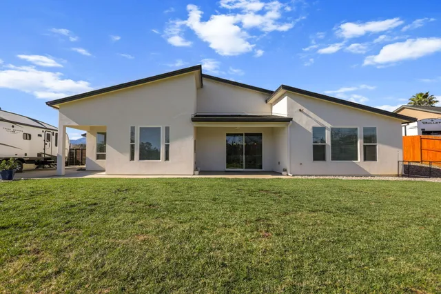 $649,000 | 1363 Spinnaker Drive, Redding, CA 96003