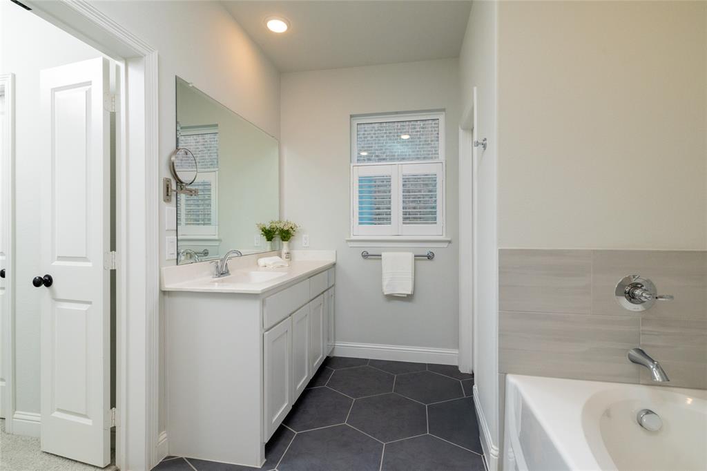 7208 Harrier Street Fort Worth, TX 76179 - Photo 20 of 36