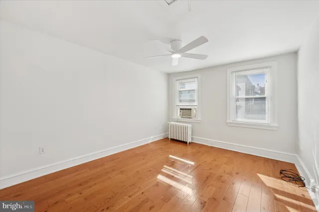 $1,895 | 407-409 South Street, Philadelphia, PA 19147