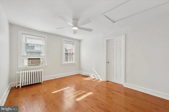 $1,895 | 407-409 South Street, Philadelphia, PA 19147