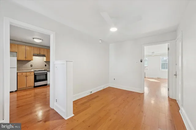 $1,895 | 407-409 South Street, Philadelphia, PA 19147