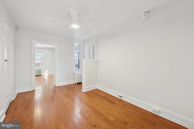 $1,895 | 407-409 South Street, Philadelphia, PA 19147