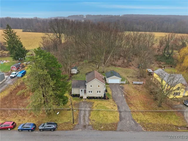 $279,999 | 13903 Bloomingdale Road, Newstead, NY 14001