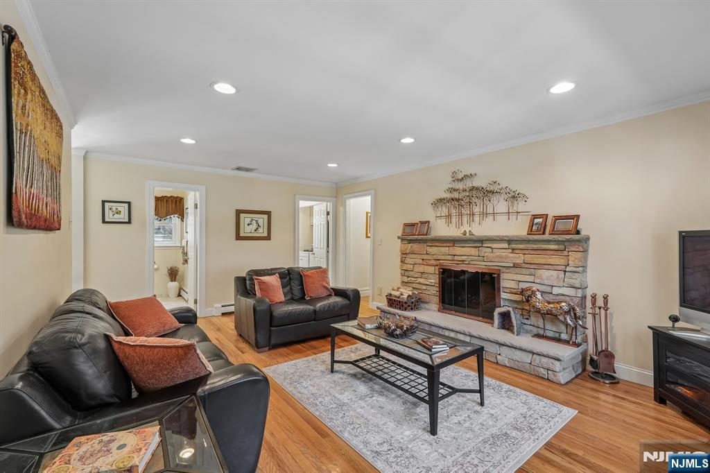 36 Stone Fence Road Oakland, NJ 07436 - Photo 18 of 47 Gallery Image 18