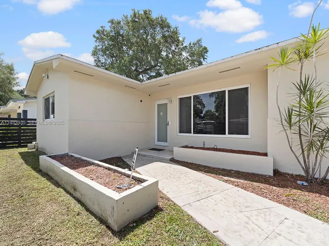 $4,500 | 560 Northeast 161st Street, Miami, FL 33162