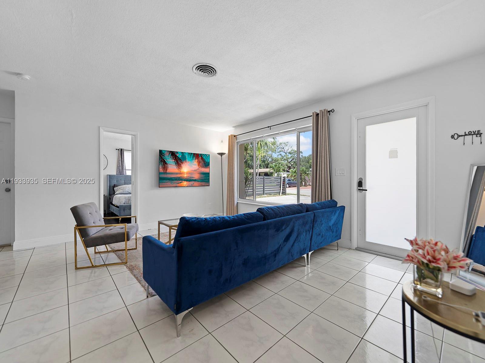 560 Northeast 161st Street Miami, FL 33162 - Photo 15 of 45