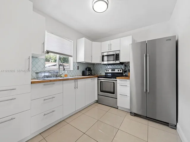 $4,500 | 560 Northeast 161st Street, Miami, FL 33162