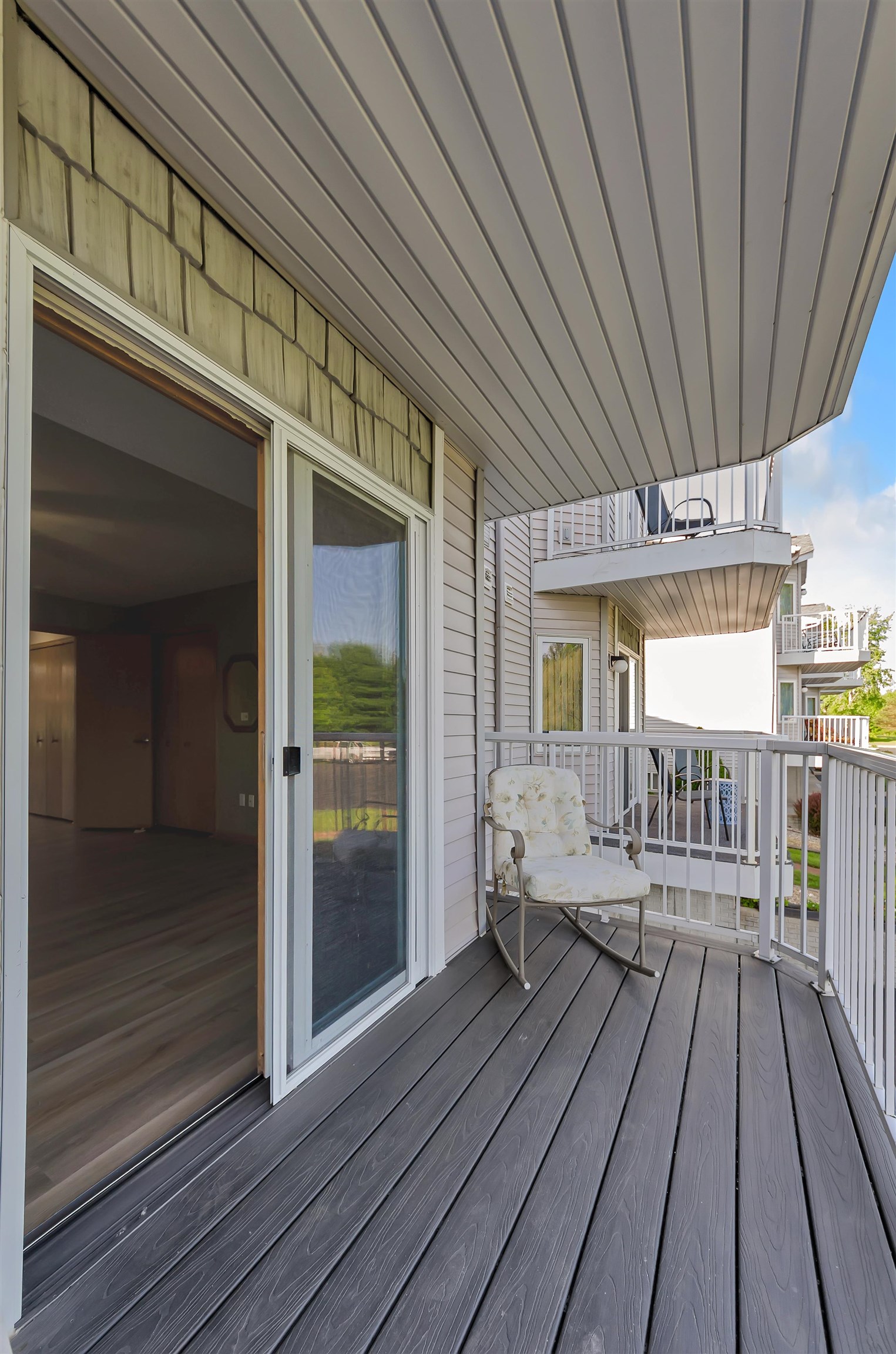 1704 Castleview Gladwin, MI 48624 - Photo 20 of 81