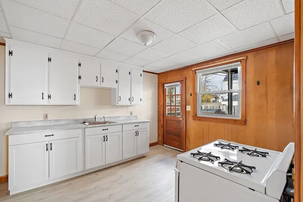 $1,500 | 4 Sutherland Street, Unit 41, Lowell, MA 01850