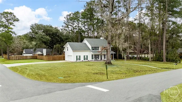 $500,000 | 197 Oak Pointe Drive, Richmond Hill, GA 31324
