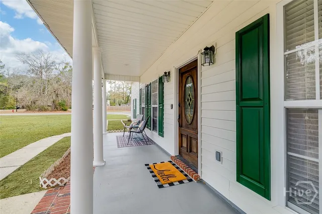 $500,000 | 197 Oak Pointe Drive, Richmond Hill, GA 31324