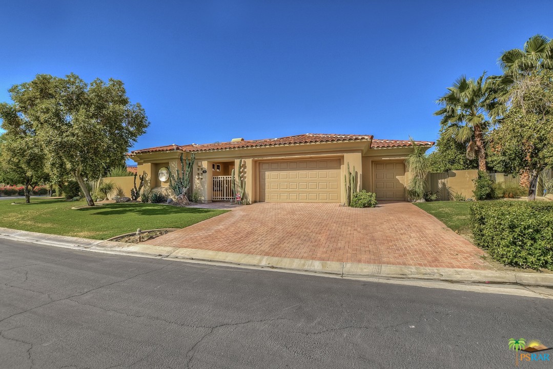 166 Loch Lomond Road Rancho Mirage, CA 92270 - Photo 2 of 52 Gallery Image 2