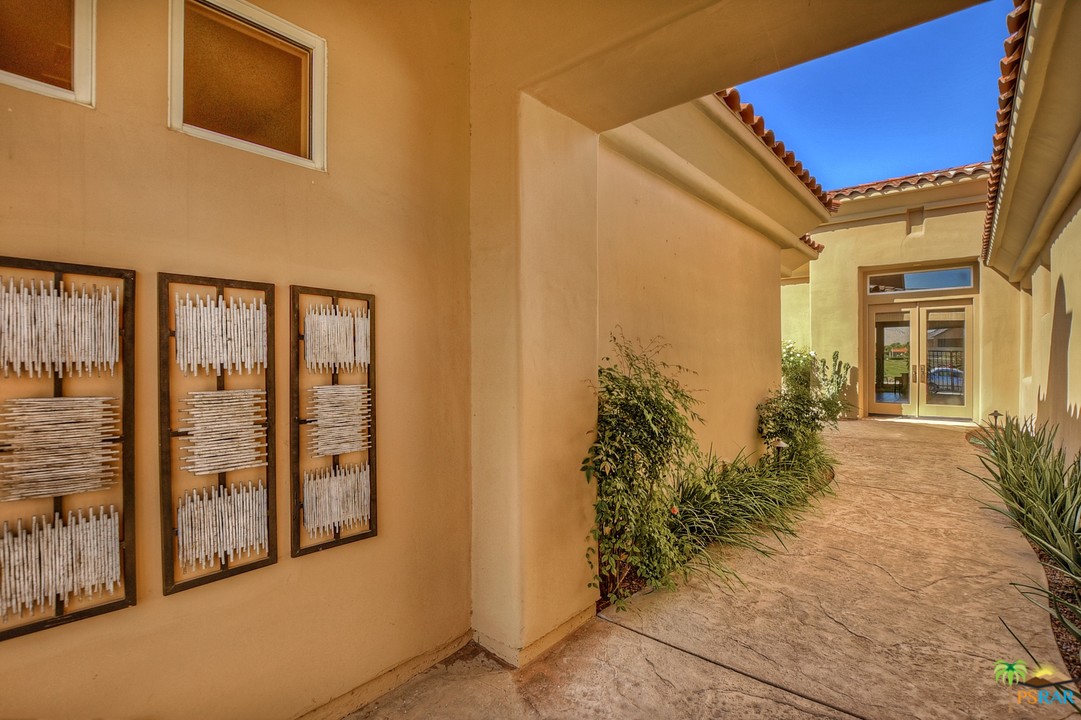 166 Loch Lomond Road Rancho Mirage, CA 92270 - Photo 4 of 52 Gallery Image 4