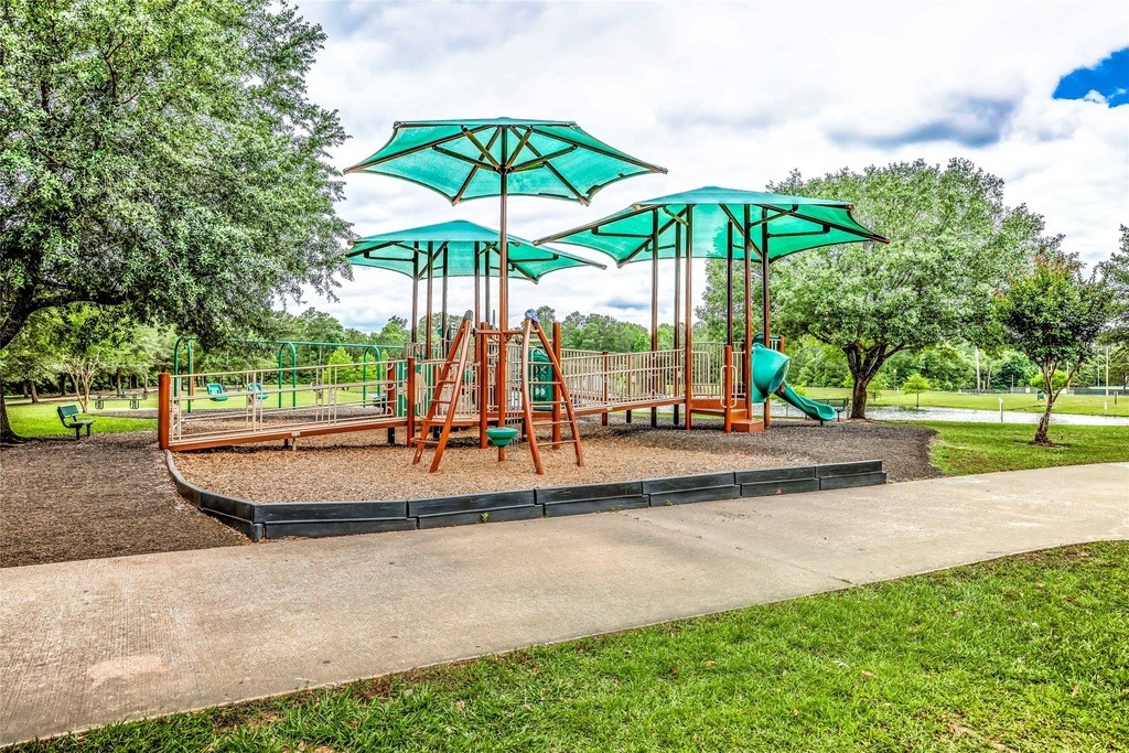 2947 Palominos Way Conroe, TX 77301 - Photo 36 of 47