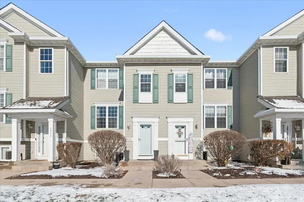 $232,000 | 3068 Woodside Drive, Joliet, IL 60431