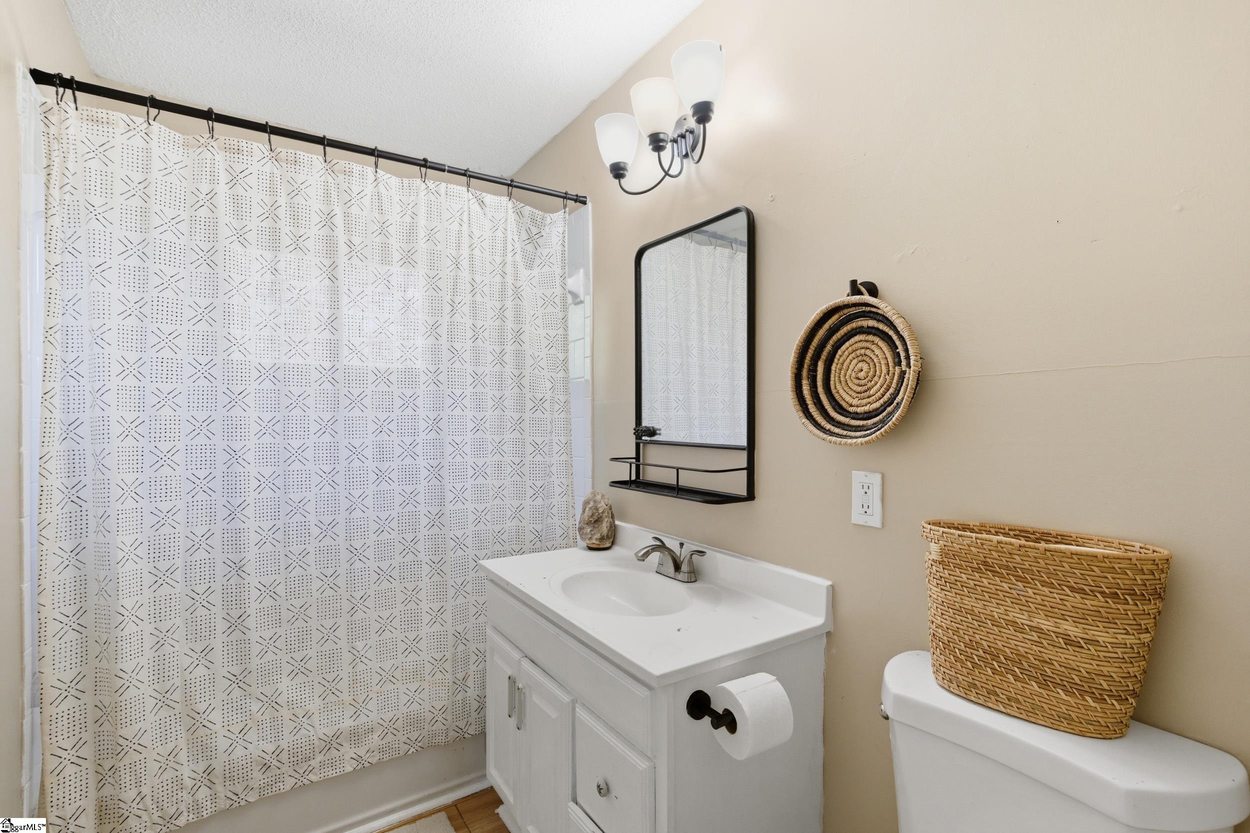 825 Railroad Street Pickens, SC 29671 - Photo 16 of 28