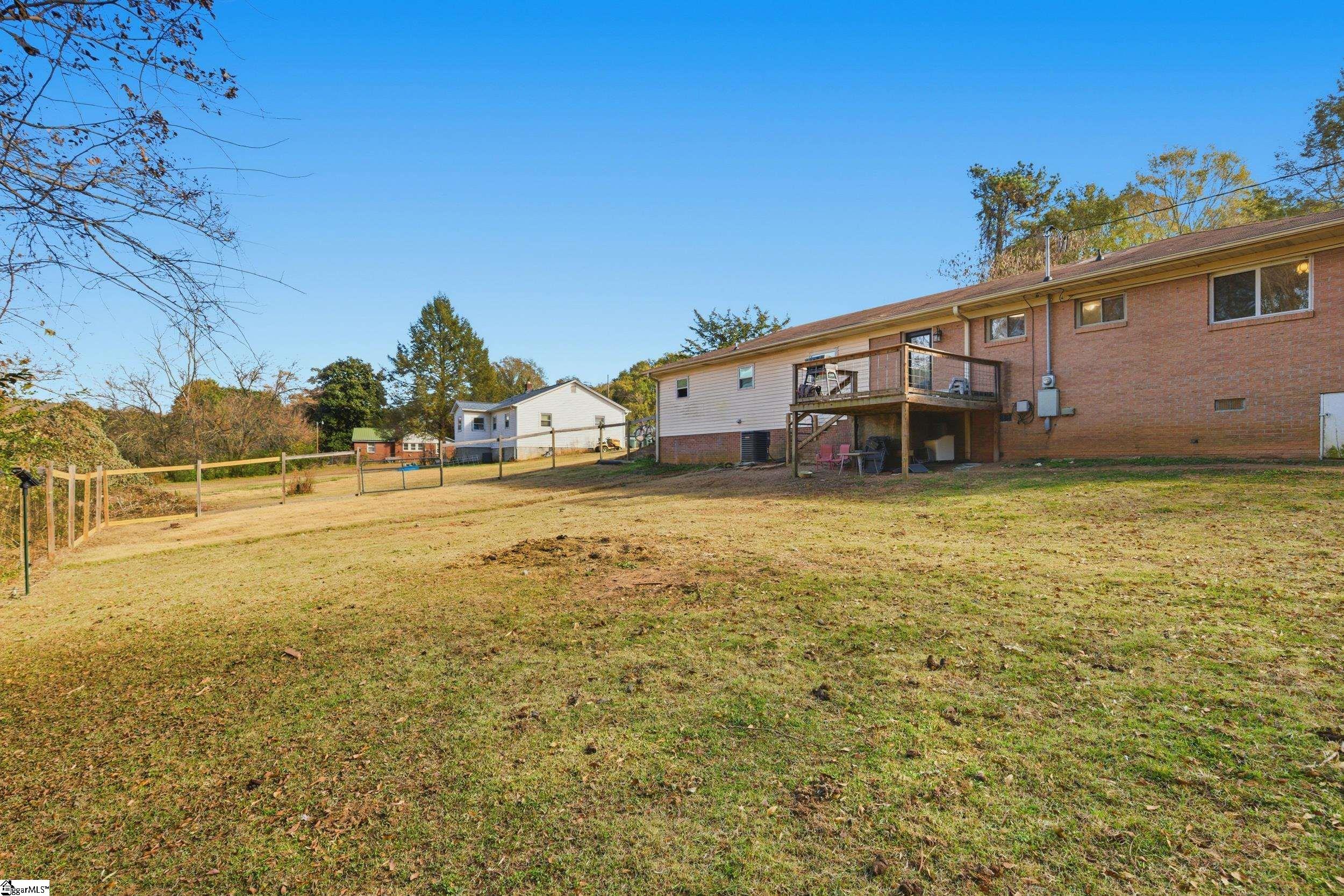 825 Railroad Street Pickens, SC 29671 - Photo 22 of 28