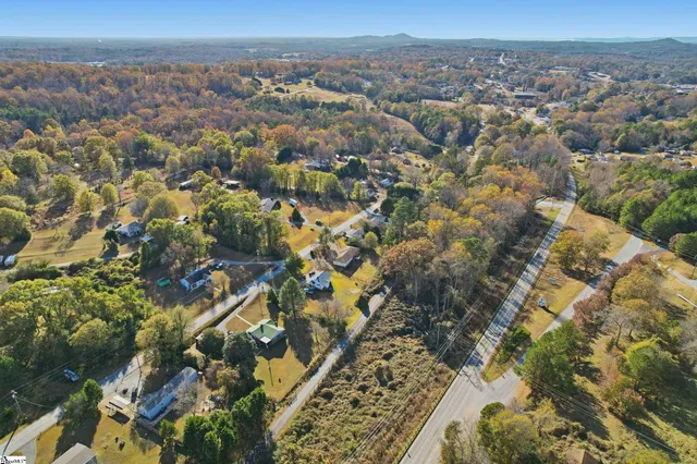 $208,000 | 825 Railroad Street, Pickens, SC 29671