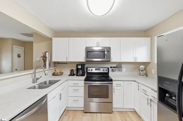 $208,000 | 825 Railroad Street, Pickens, SC 29671