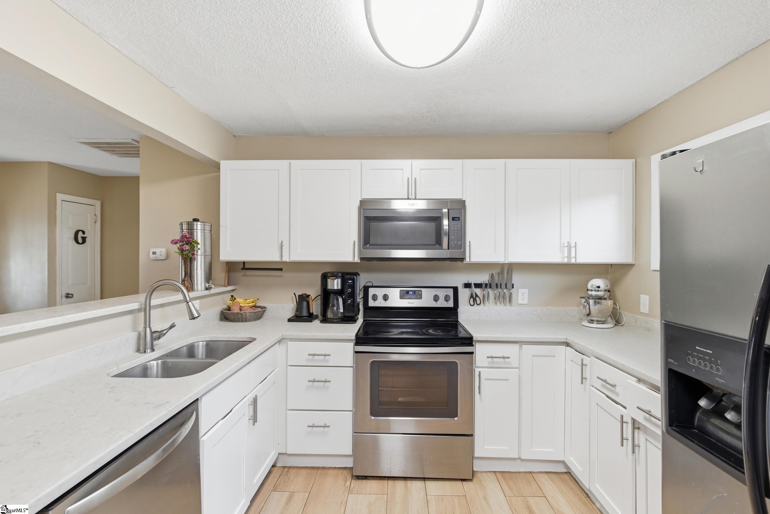 825 Railroad Street Pickens, SC 29671 - Photo 8 of 28