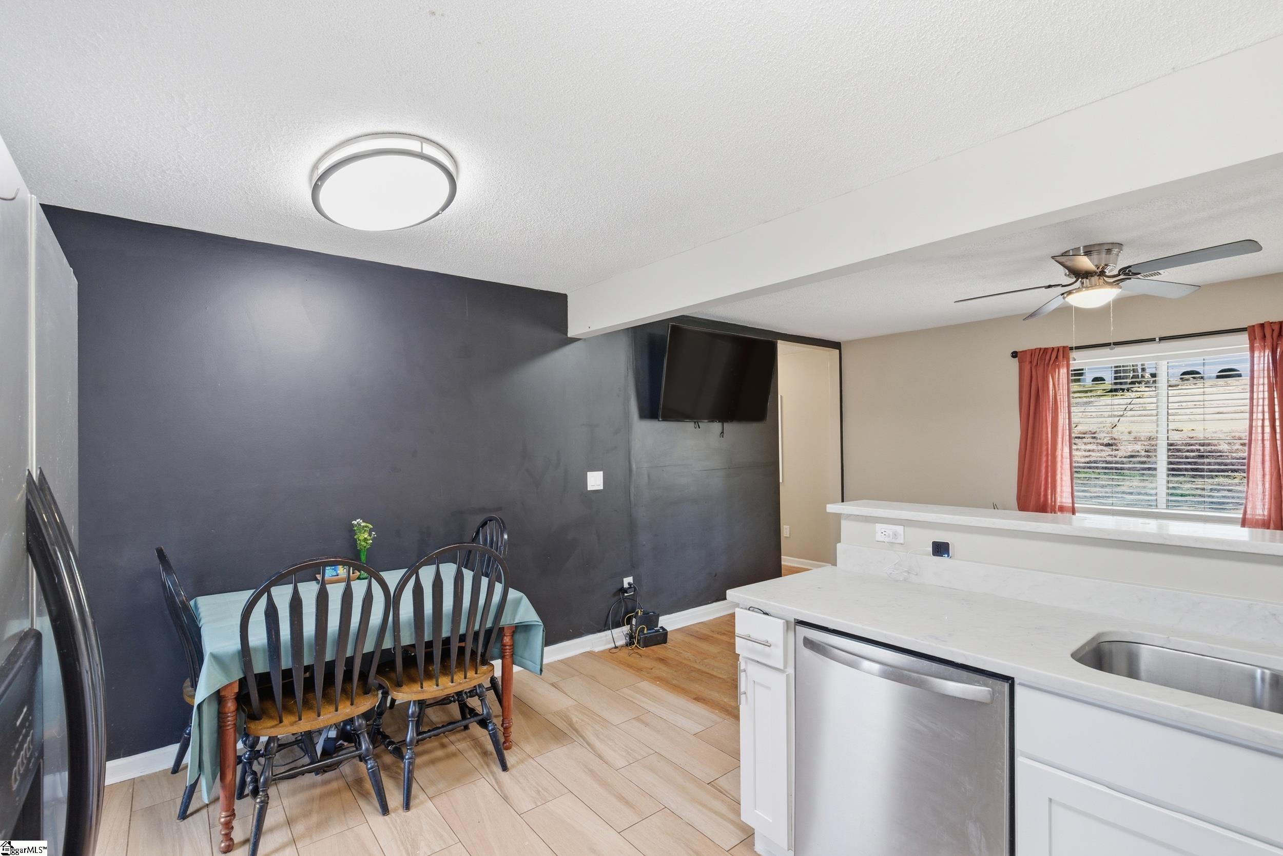 825 Railroad Street Pickens, SC 29671 - Photo 10 of 28