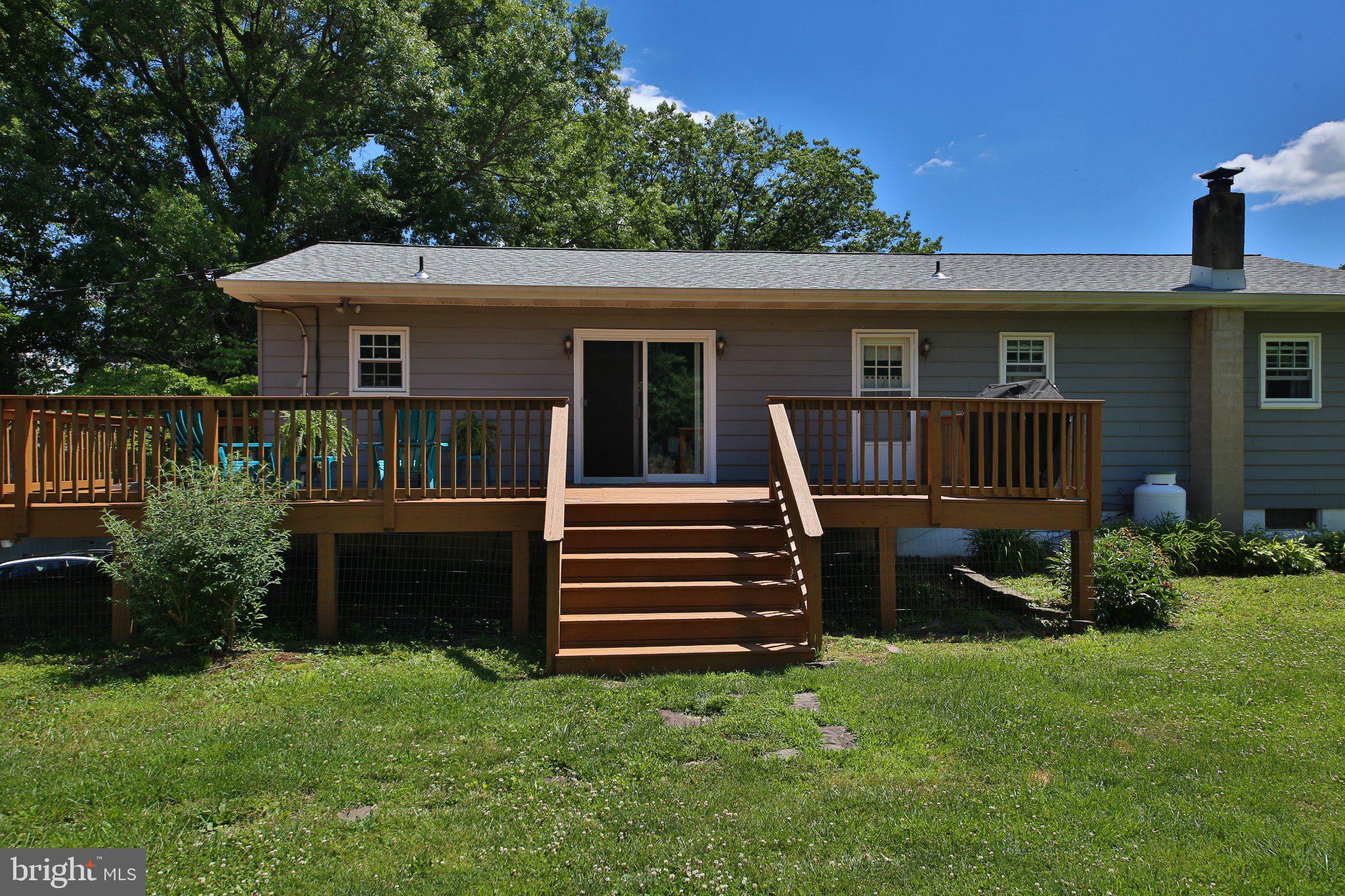 3134 Wild Run Road Pennsburg, PA 18073 - Photo 21 of 33 Charming home with inviting deck.