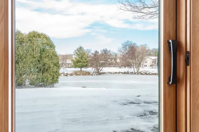 $335,000 | 6430 Old Hunters Run, Rockford, IL 61114