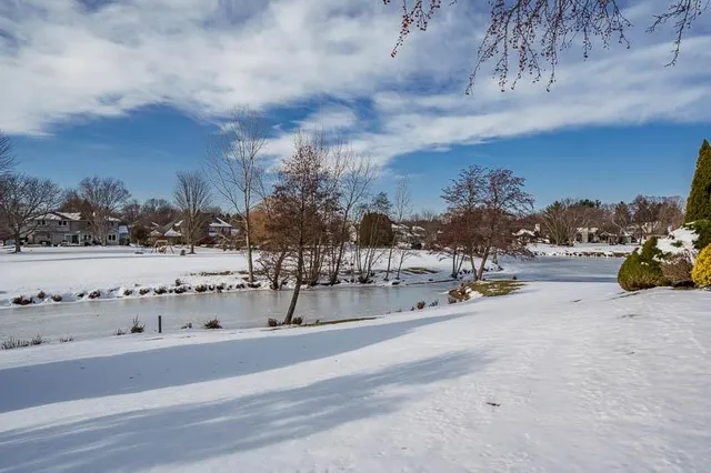 $335,000 | 6430 Old Hunters Run, Rockford, IL 61114