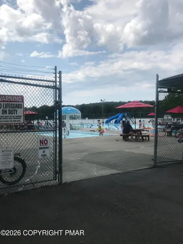 a picture of a lake view