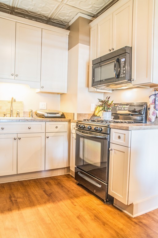 92 Ardmore Street Springfield, MA 01104 - Photo 11 of 29