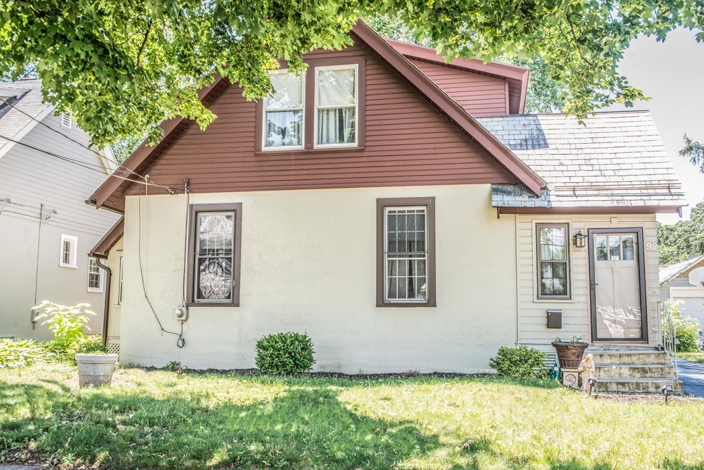 92 Ardmore Street Springfield, MA 01104 - Photo 2 of 29